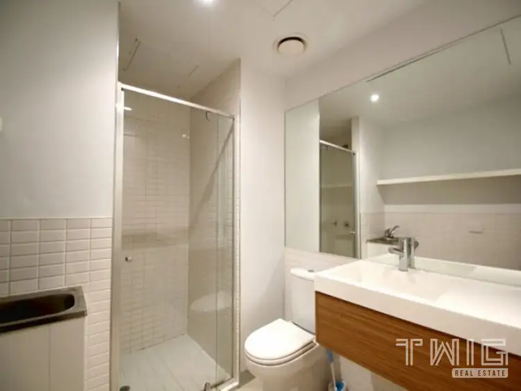 Second view of Homely apartment listing, 811/555 Flinders Street, Melbourne VIC 3000