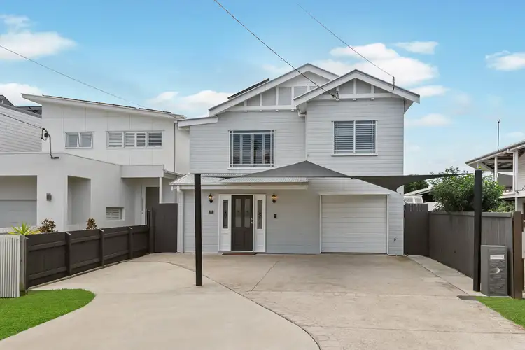 12 Fourth Avenue, Scarborough QLD 4020