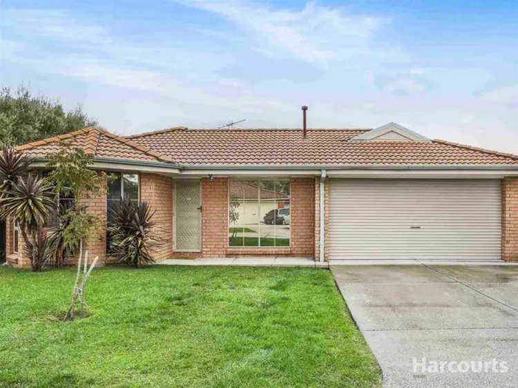 6 Marisa Place, Pakenham VIC 3810