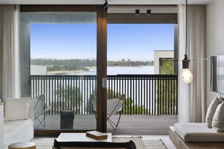 Luna 3/12990 Tasman Highway, Swansea TAS 7190