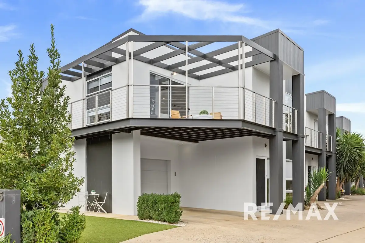 Main view of Homely apartment listing, 1/15 Broad Street, Wagga Wagga NSW 2650