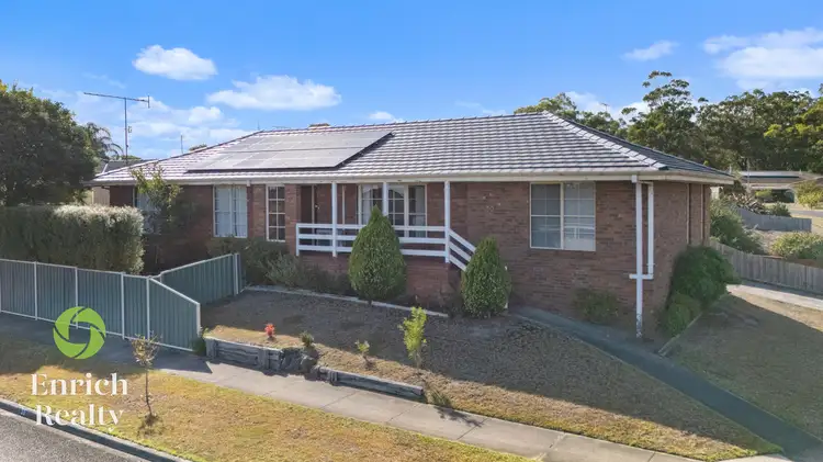 30 Dinwoodie Drive