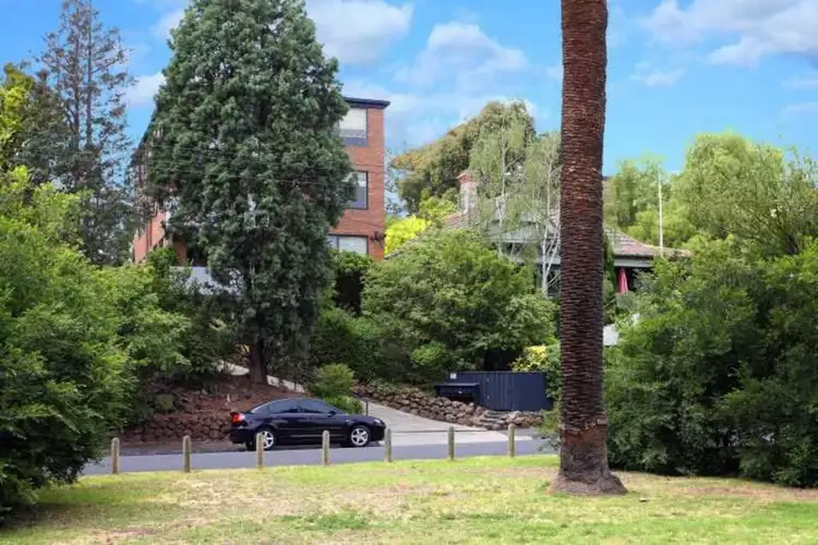 Sixth view of Homely apartment listing, 2/69 Morang Road, Hawthorn VIC 3122