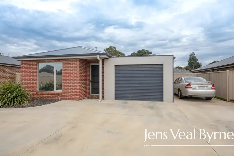 11 Spencer Street