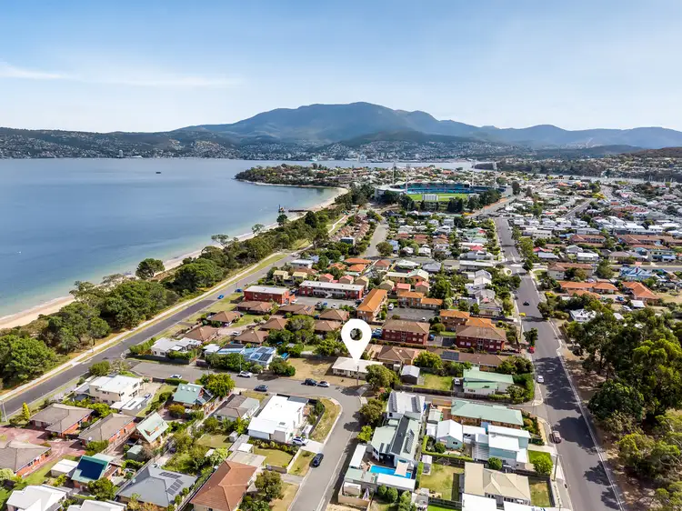 5 Alamein Avenue, Bellerive TAS 7018
