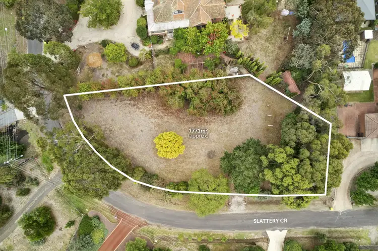 9A Slattery Crescent, Gisborne VIC 3437