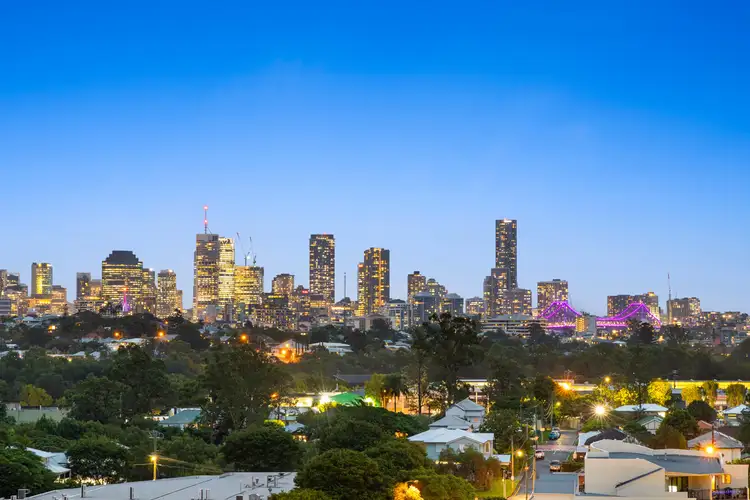 30702/300 Old Cleveland Road, Coorparoo QLD 4151