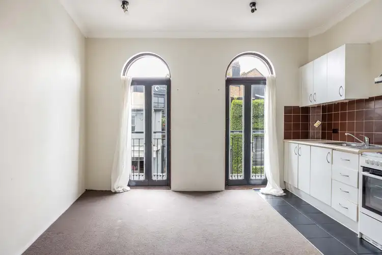 2-16 Glenmore Road