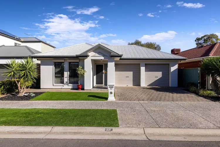 17 Mossman Street