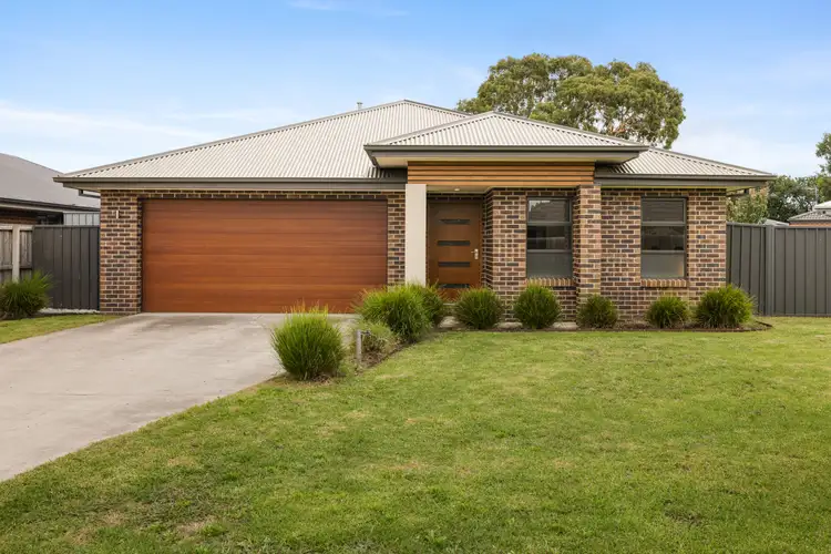 4 Camellia Close, Sale VIC 3850