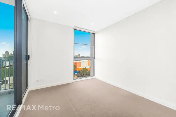 Fourth view of Homely apartment listing, 1803/8 Kingsborough Way, Zetland NSW 2017