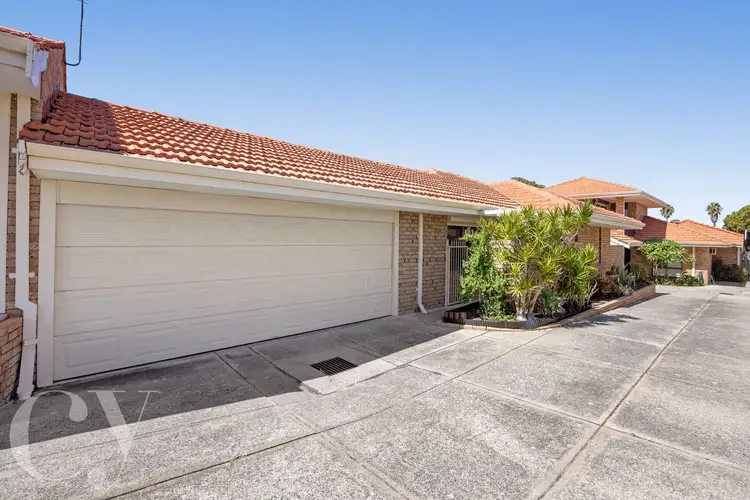 2/2 Kanimbla Street, Bicton WA 6157