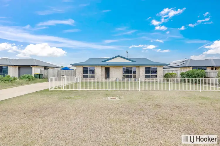 Second view of Homely house listing, 8 Clearview Avenue, Thabeban QLD 4670