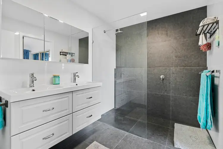Fifth view of Homely townhouse listing, 7/4 Sherwood Close, Mudgeeraba QLD 4213