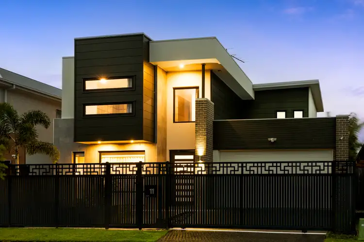11 Crusade Street, Newport QLD 4020