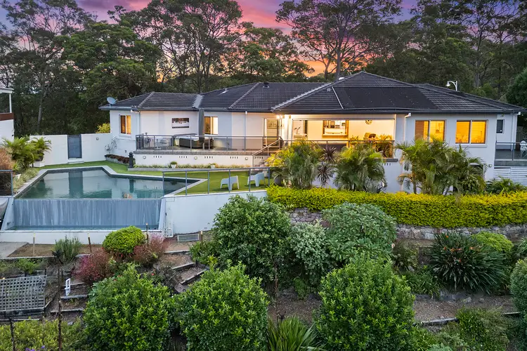 10 Castle Drive, Floraville NSW 2280