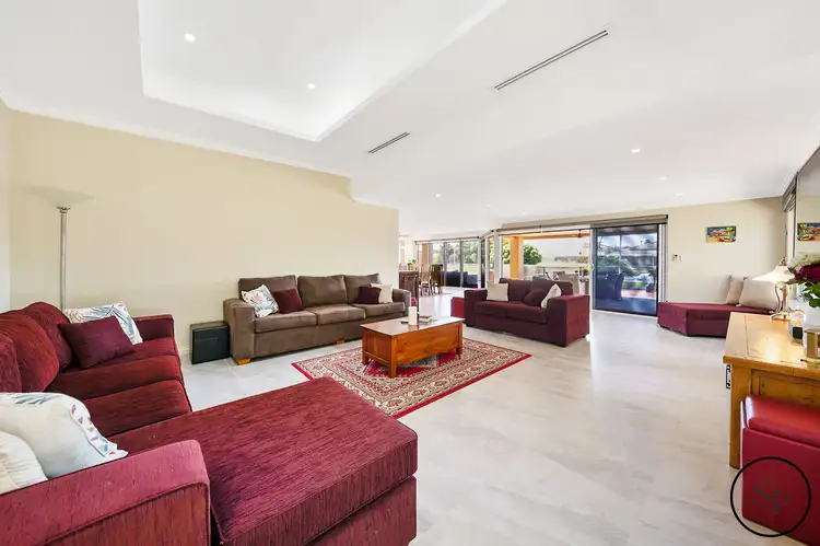 Sixth view of Homely house listing, 2 Baruna Court, Halls Head WA 6210