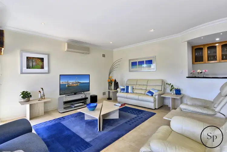 Fifth view of Homely house listing, 2 Leeuwin Place, Halls Head WA 6210