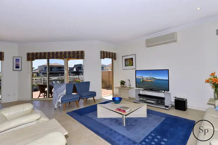 Sixth view of Homely house listing, 2 Leeuwin Place, Halls Head WA 6210