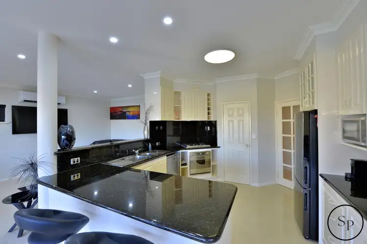 Fifth view of Homely house listing, 4 Santavea Mews, Halls Head WA 6210