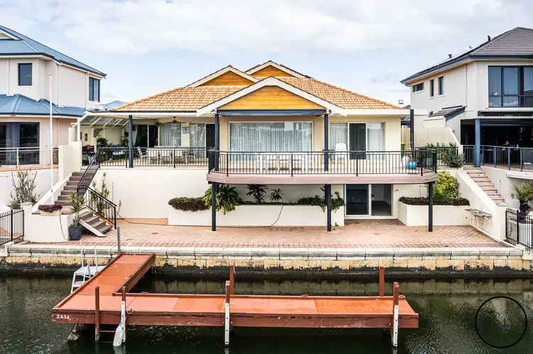 21 Brindabella Crescent, Halls Head WA 6210