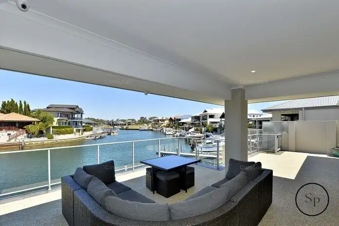 35 Ragamuffin Point, Halls Head WA 6210