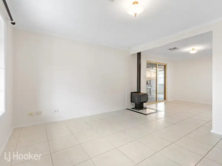 Second view of Homely house listing, 6 McDonald Close, Mount Barker SA 5251