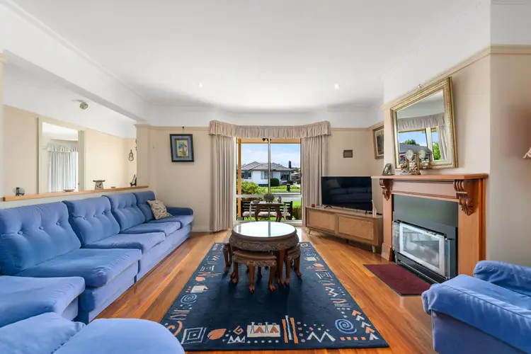 16 Devitt Street, Lakes Entrance VIC 3909