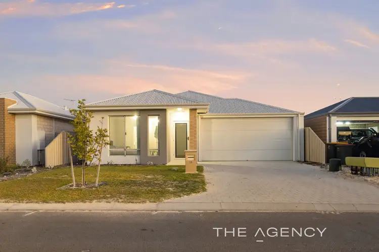 13 Volunteer Street, Two Rocks WA 6037
