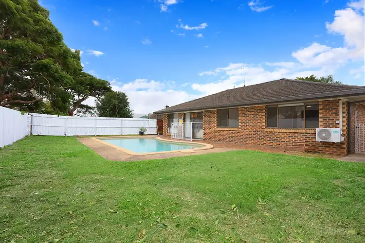 22 Menindee Avenue, Coombabah QLD 4216