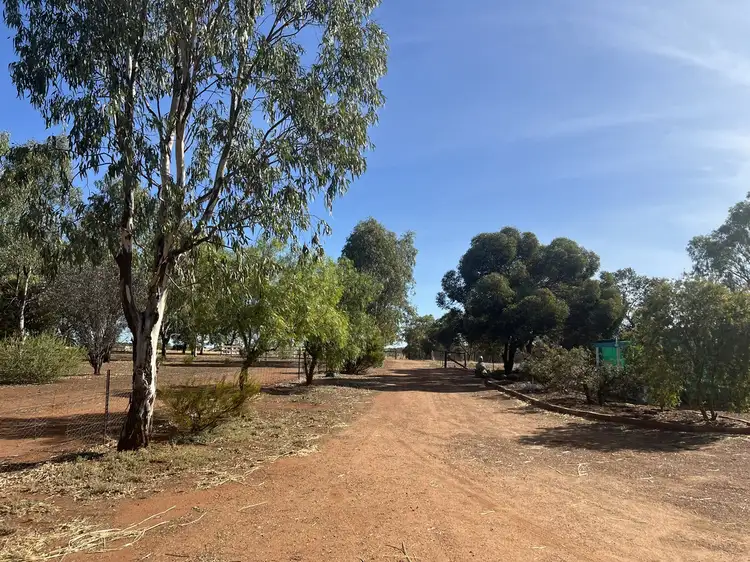 Second view of Homely house listing, 39 Blackstone Retreat, Bejoording WA 6566