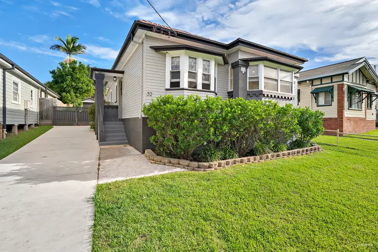 32 Groongal Street