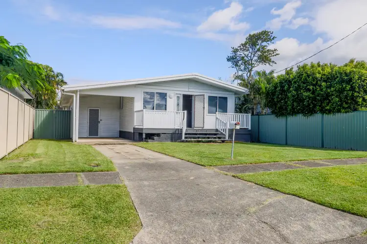 8 Nambur Street, Runaway Bay QLD 4216