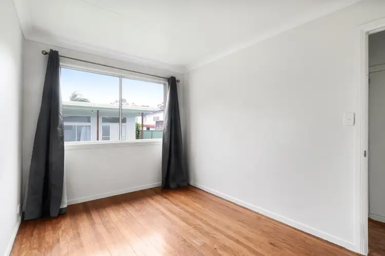 8 Nambur Street, Runaway Bay QLD 4216