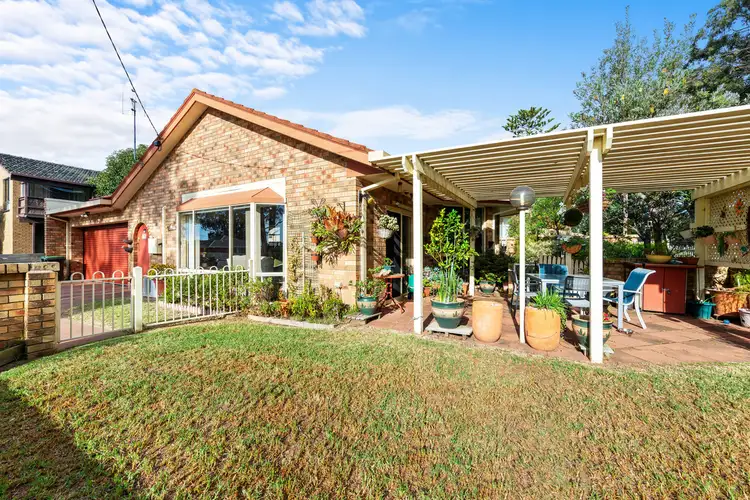 1/2 Hazel Road, Kalimna VIC 3909