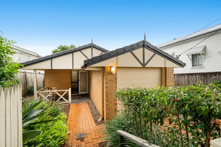 97 Stradbroke Avenue, Wynnum QLD 4178
