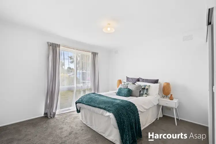 Sixth view of Homely house listing, 10 Alpine Crescent, Noble Park North VIC 3174