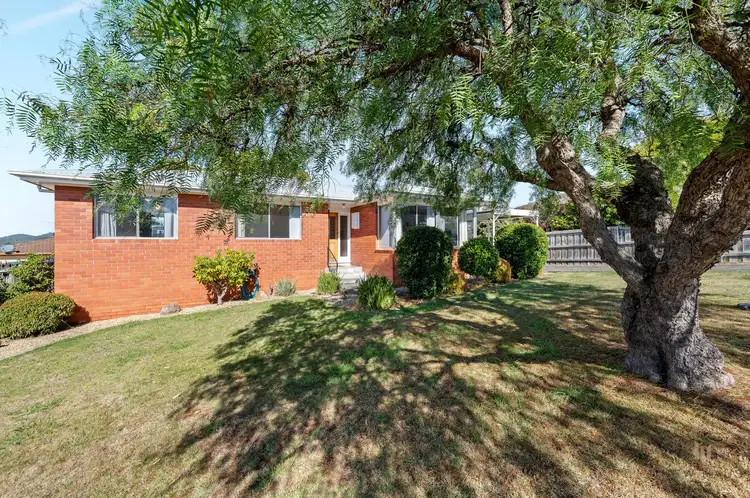 14 Tingira Road, Blackmans Bay TAS 7052
