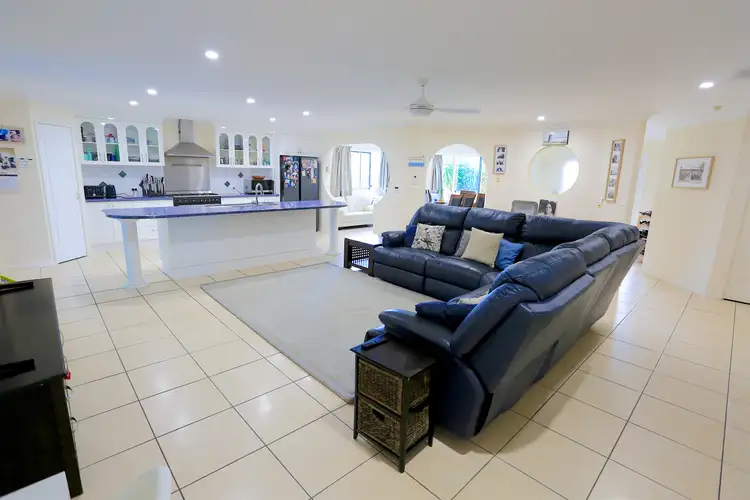 Second view of Homely house listing, 7 San Marino Way, Zilzie QLD 4710