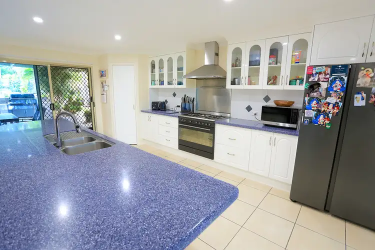 Sixth view of Homely house listing, 7 San Marino Way, Zilzie QLD 4710