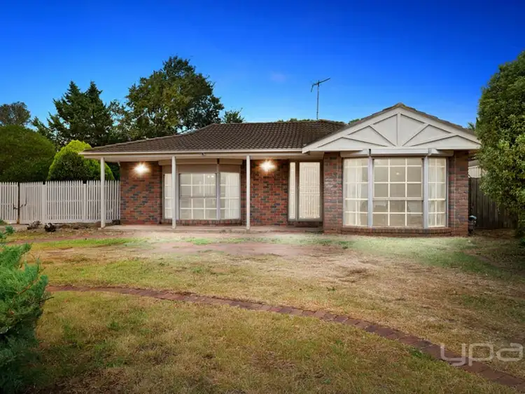 13 Kacatica Place, Brookfield VIC 3338