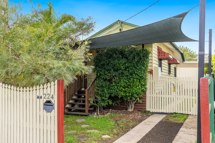 224 Scarborough Road, Scarborough QLD 4020
