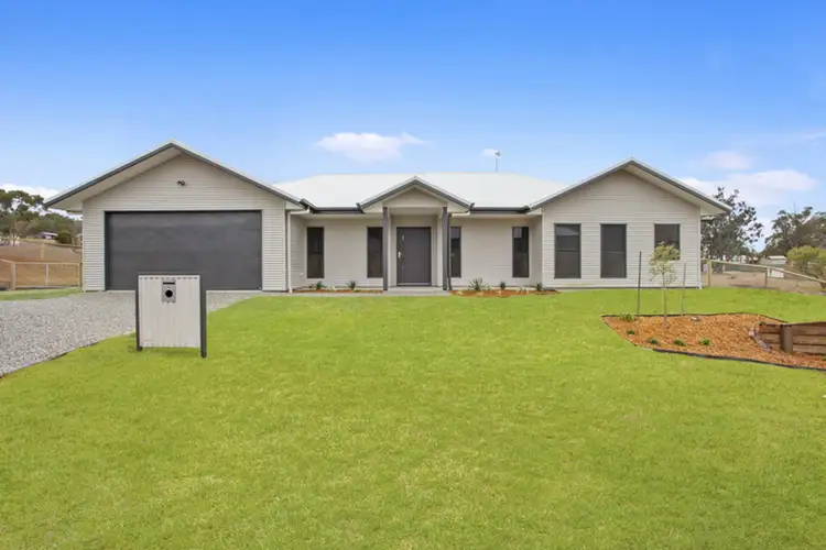 6 Bottle Tree Court, Withcott QLD 4352