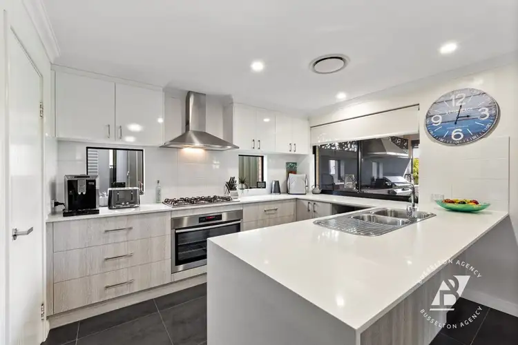 15 Roberts Road, Abbey WA 6280