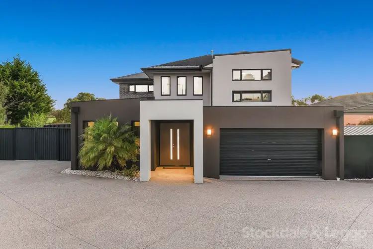 24 Garden View Court, Narre Warren North VIC 3804