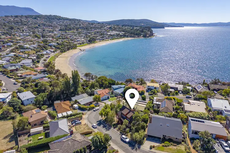 13 Flowerpot Crescent, Blackmans Bay TAS 7052