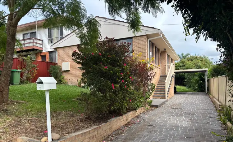 9 Girraween Avenue, Erina NSW 2250