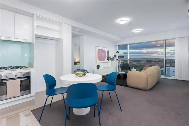 411/17 Malata Crescent, Success WA 6164