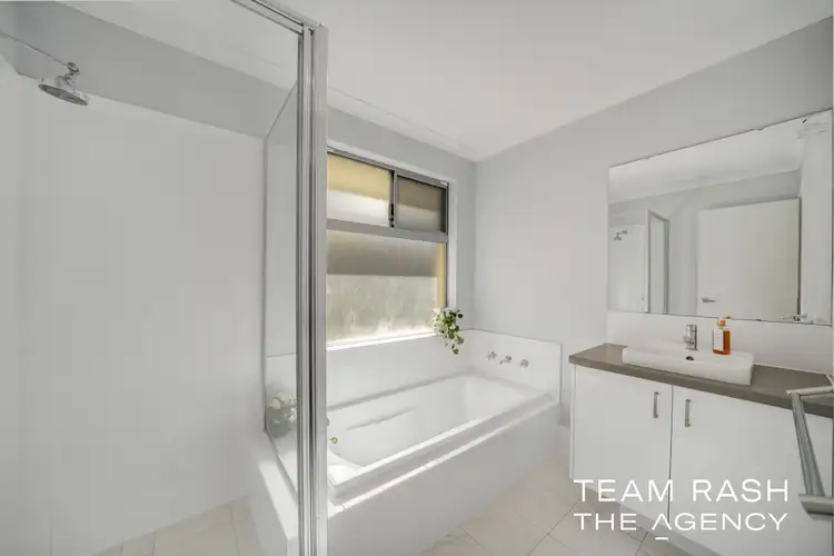 Sixth view of Homely house listing, 10 Gippsland Way, Banksia Grove WA 6031