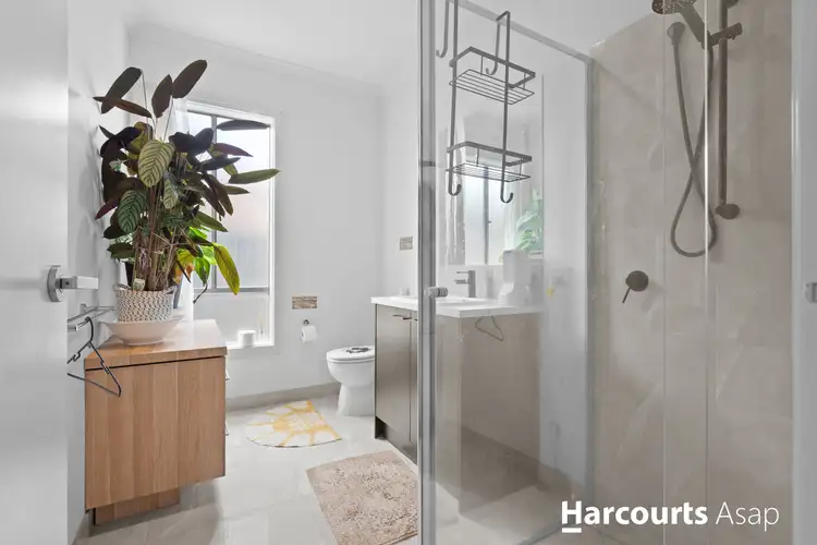 Sixth view of Homely house listing, 32 Positano Circuit, Berwick VIC 3806